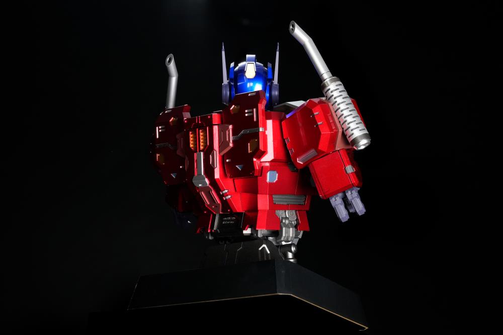 Hasbro Bust Generation Transformers - Optimus Prime Mechanic Bust