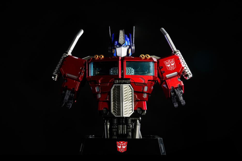 Hasbro Bust Generation Transformers - Optimus Prime Mechanic Bust