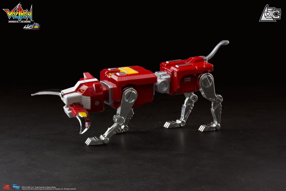 Toynami Voltron Defender of the Universe 40th Anniversary Collector's Set