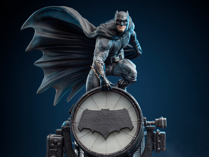 Iron Studios Art Scale 1/10 DC Zack Snyder's Justice League - Batman on Bat-Signal (Deluxe)