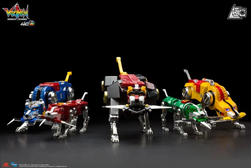 Toynami Voltron Defender of the Universe 40th Anniversary Collector's Set