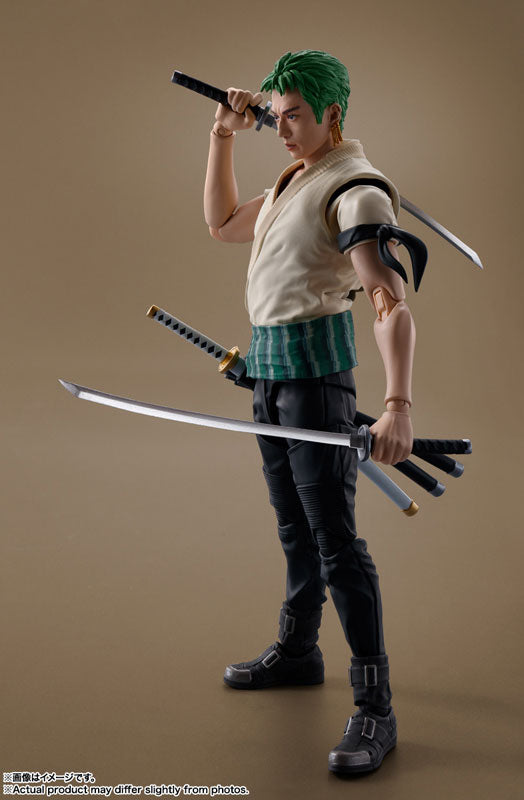 SH Figuarts Netflix One Piece - Roronoa Zoro