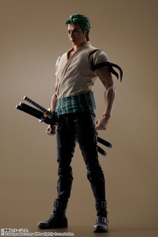 SH Figuarts Netflix One Piece - Roronoa Zoro