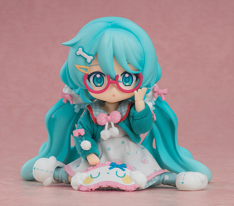 Nendoroid Doll Vocaloid Character Vocal Series 01 - Hatsune Miku (Loungewear Outfit Version)