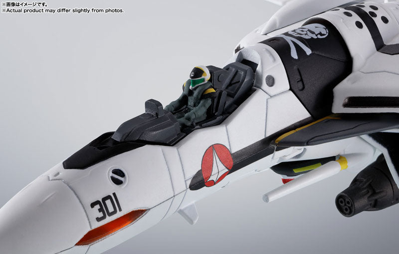 Hi-Metal R Macross Zero VF-OS Phoenix (Roy Fokker) + QF-2200D-B Ghost