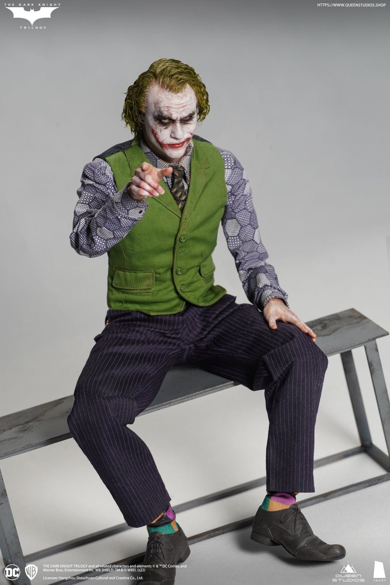 Queen Studios InArt 1/6 DC The Dark Knight Joker Deluxe