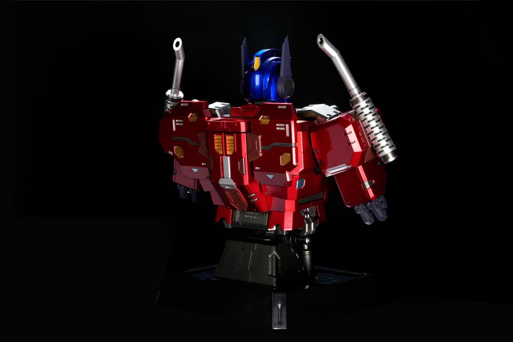 Hasbro Bust Generation Transformers - Optimus Prime Mechanic Bust