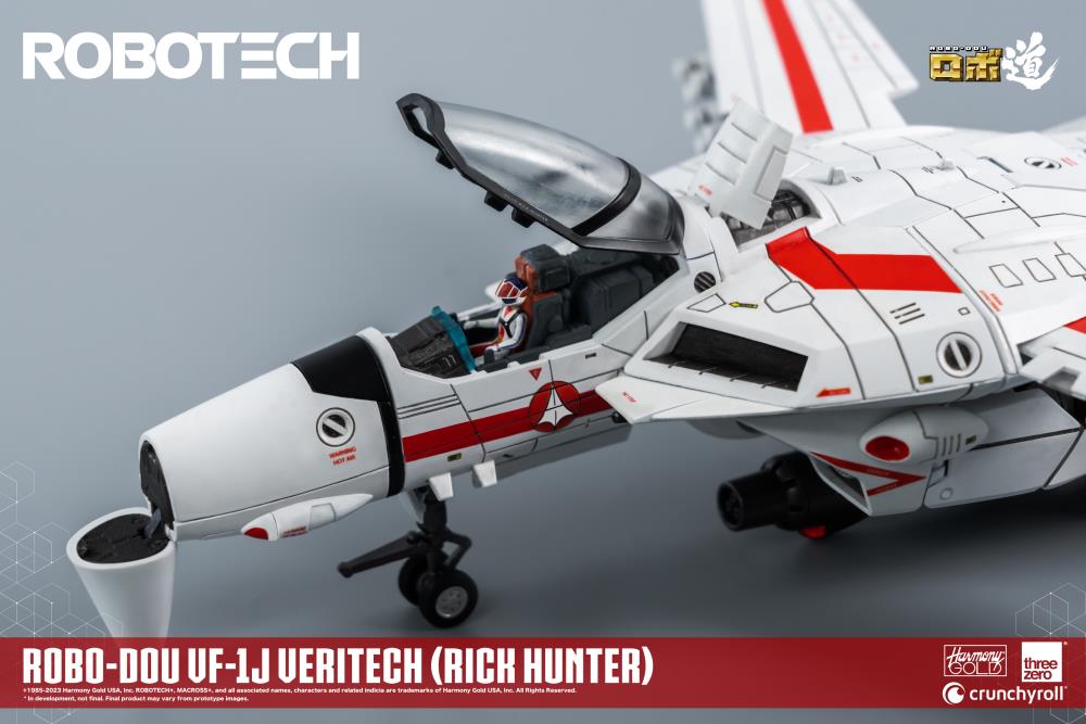 ThreeZero Robo Dou Robotech VF-1J Veritech (Rick Hunter)