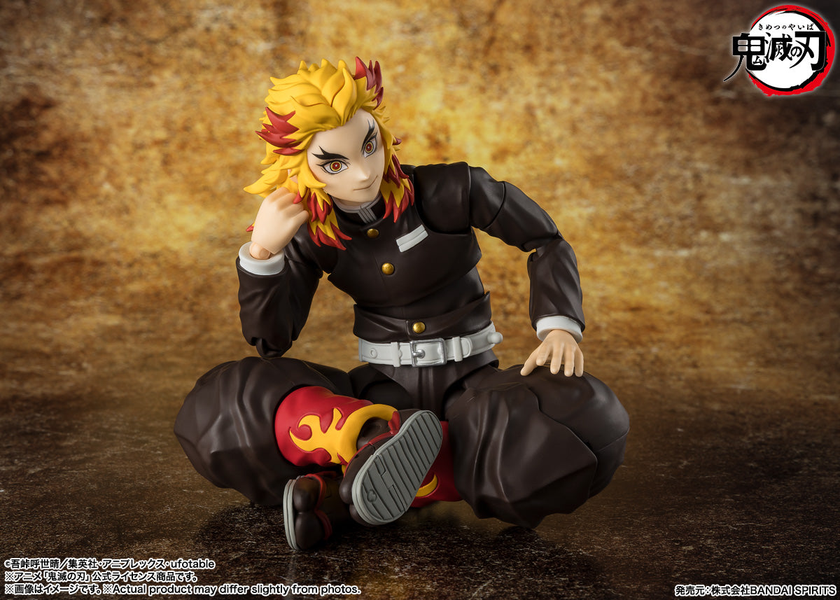 SH Figuarts Demon Slayer Kimetsu no Yaiba - Kyojuro Rengoku