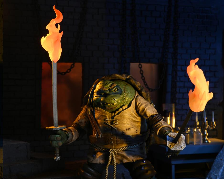 Neca Ultimate Universal Monsters x Teenage Mutant Ninja Turtles Leonardo as Hunchback