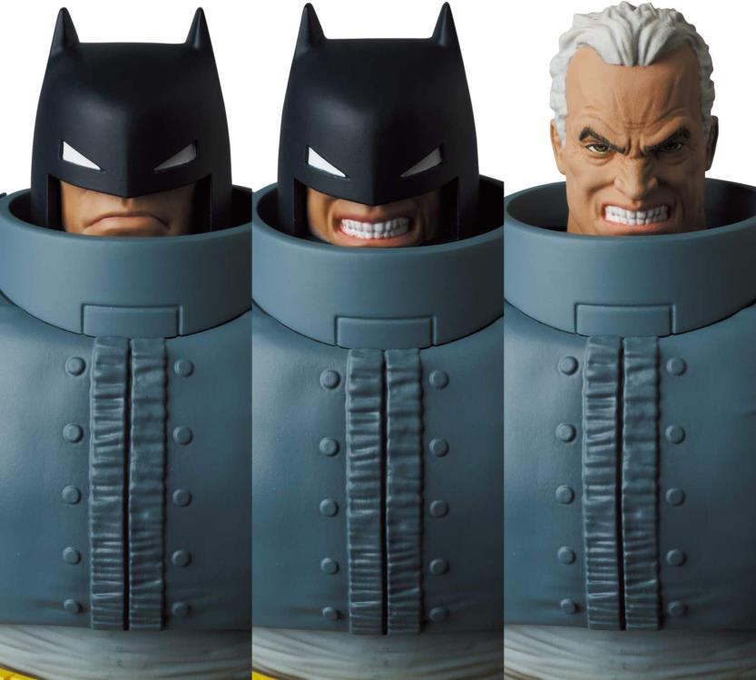 Mafex DC Batman The Dark Knight Returns Armored Batman