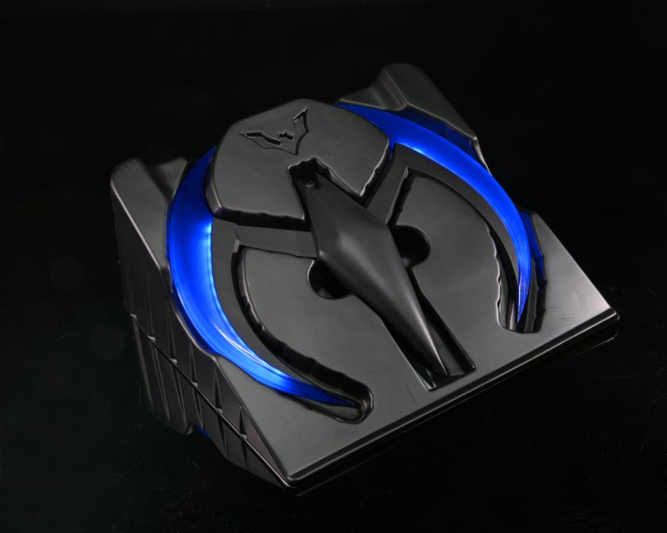 Neca Prop Replica DC Batman Beyond Batarang (Light Up) (Dented Box)