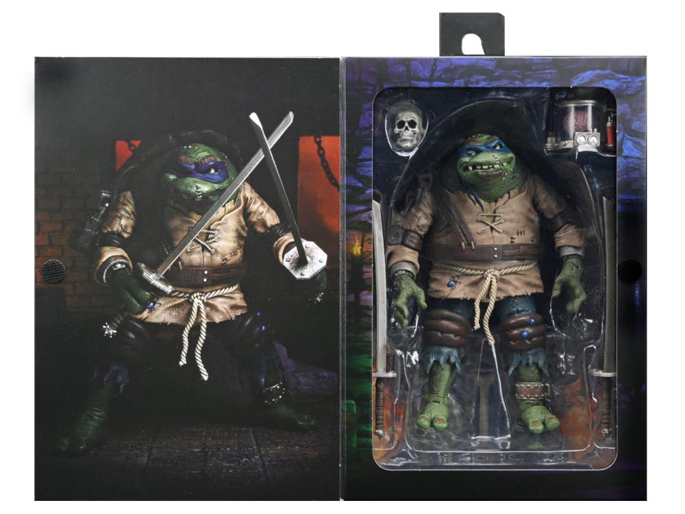 Neca Ultimate Universal Monsters x Teenage Mutant Ninja Turtles Leonardo as Hunchback