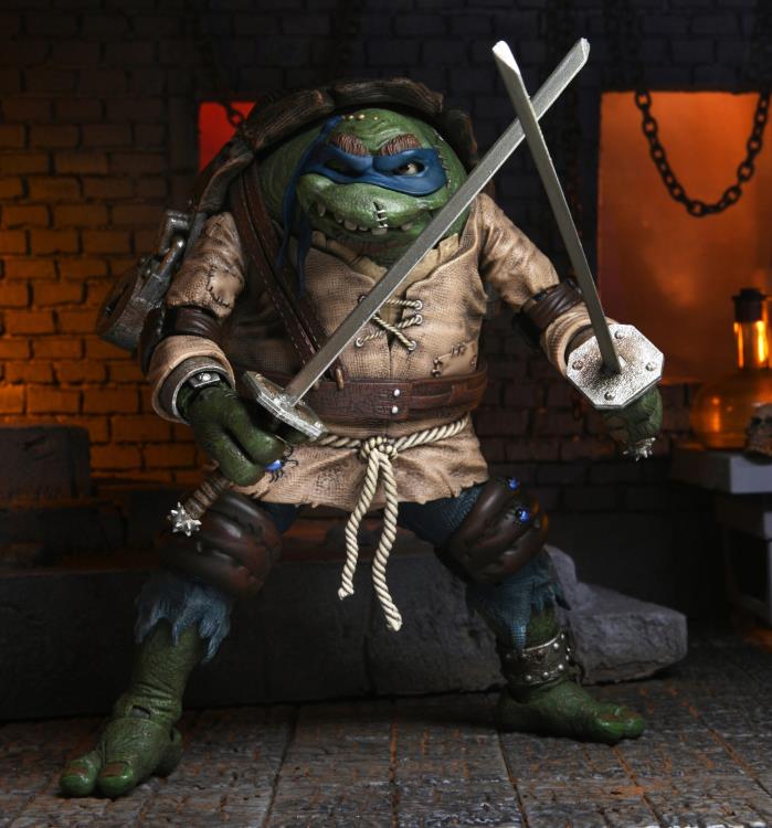 Neca Ultimate Universal Monsters x Teenage Mutant Ninja Turtles Leonardo as Hunchback