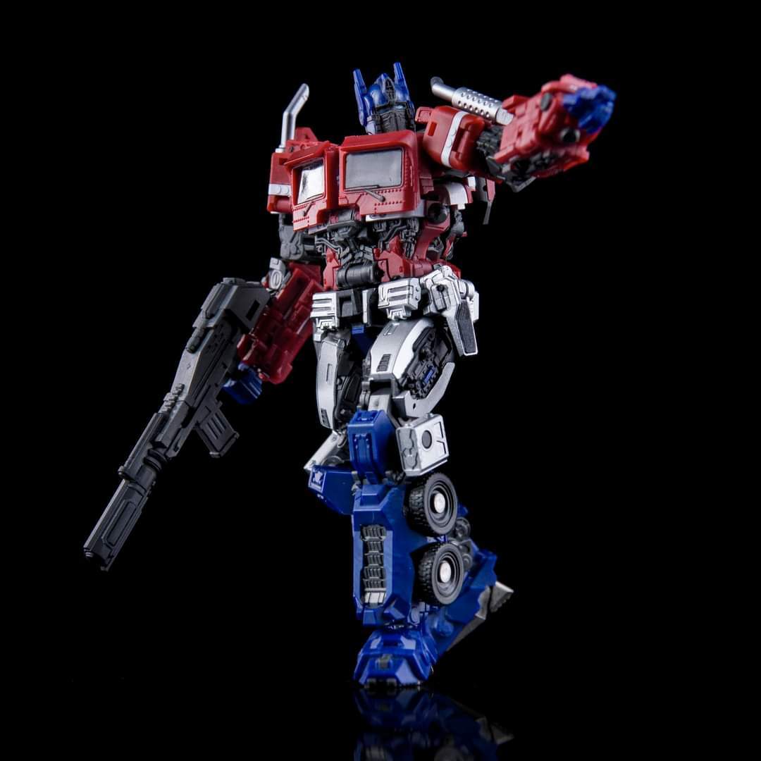 Lucky Cat Micro Cosmos Optimus Prime