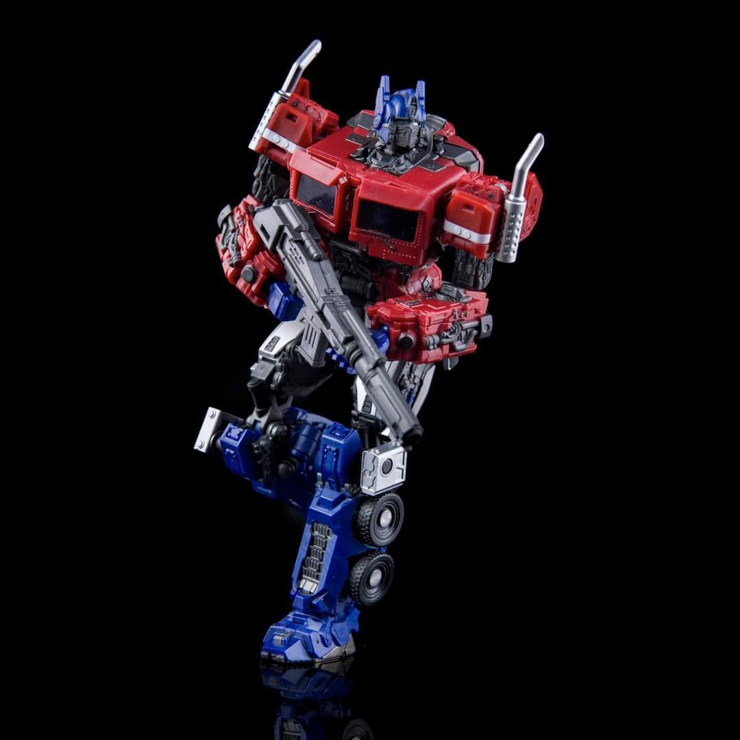 Lucky Cat Micro Cosmos Optimus Prime