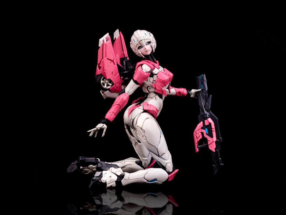 Flame Toys Furai Model Transformers - Arcee [Model Kit]