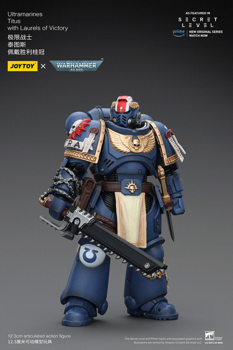 Joytoy 1/18 Warhammer 40k Ultramarines - Titus with Laurels of Victory