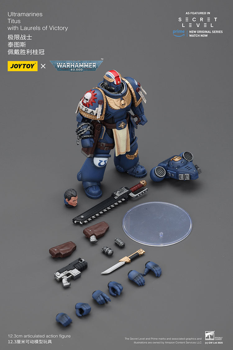 Joytoy 1/18 Warhammer 40k Ultramarines - Titus with Laurels of Victory