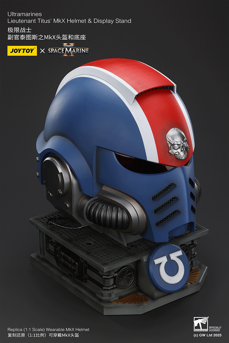 Joytoy Warhammer 40k Space Marine 2 - Ultramarines Lieutenant Titus' MKX Helmet & Display Stand