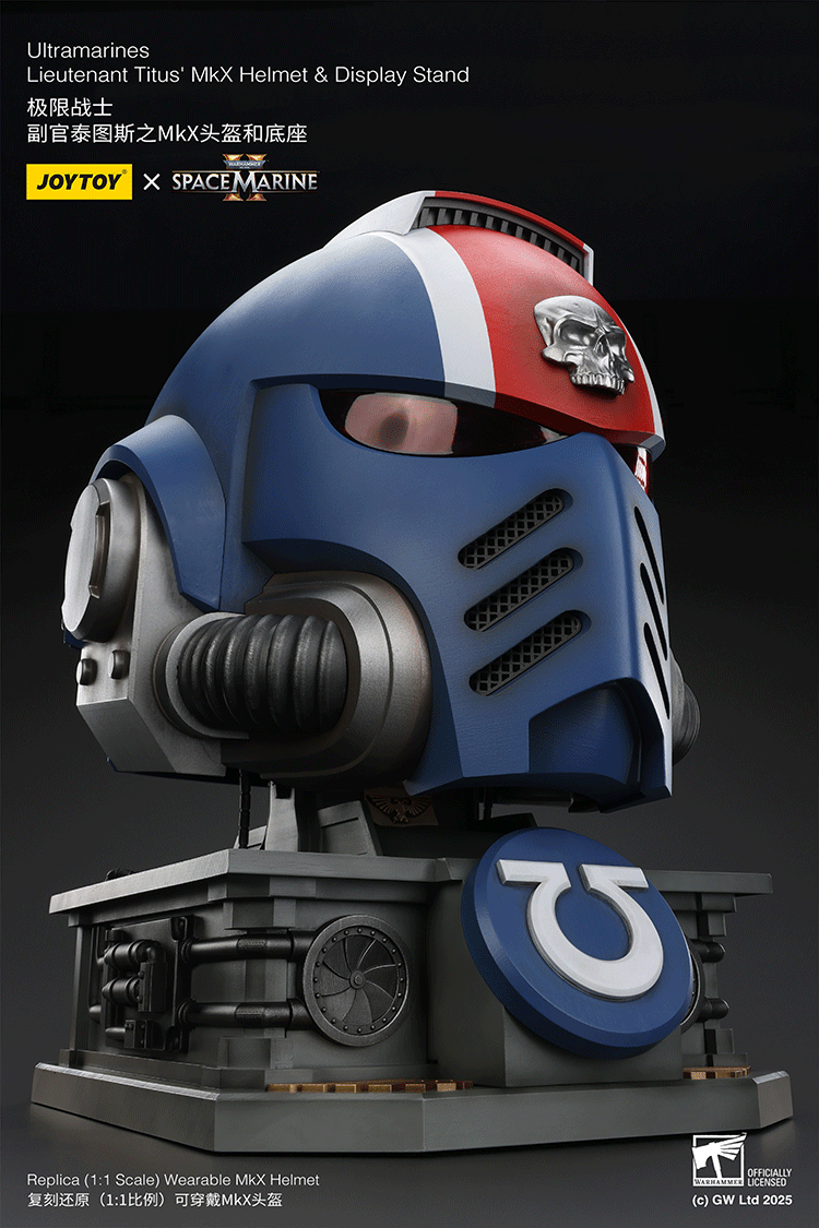Joytoy Warhammer 40k Space Marine 2 - Ultramarines Lieutenant Titus' MKX Helmet & Display Stand