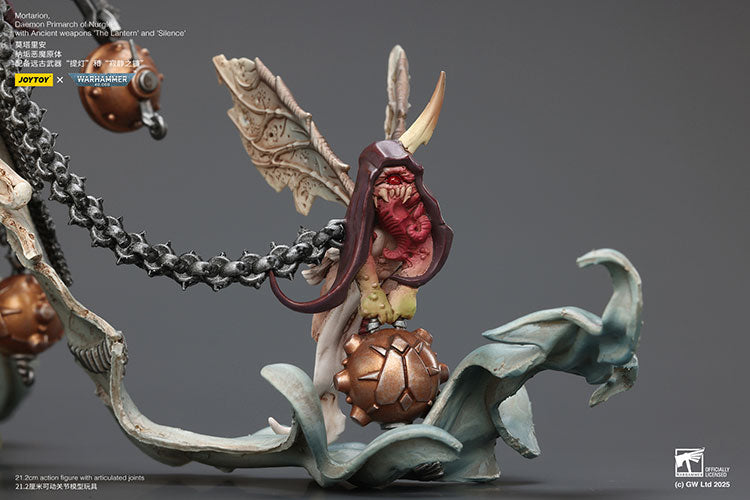 Joytoy 1/18 Warhammer 40k Mortarion, Daemon Primarch of Nurgle with Ancient weapons The Lantern and Silence