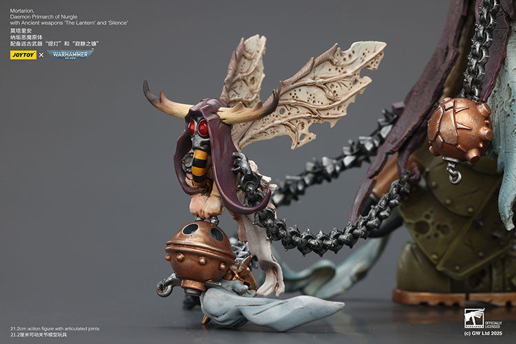 Joytoy 1/18 Warhammer 40k Mortarion, Daemon Primarch of Nurgle with Ancient weapons The Lantern and Silence