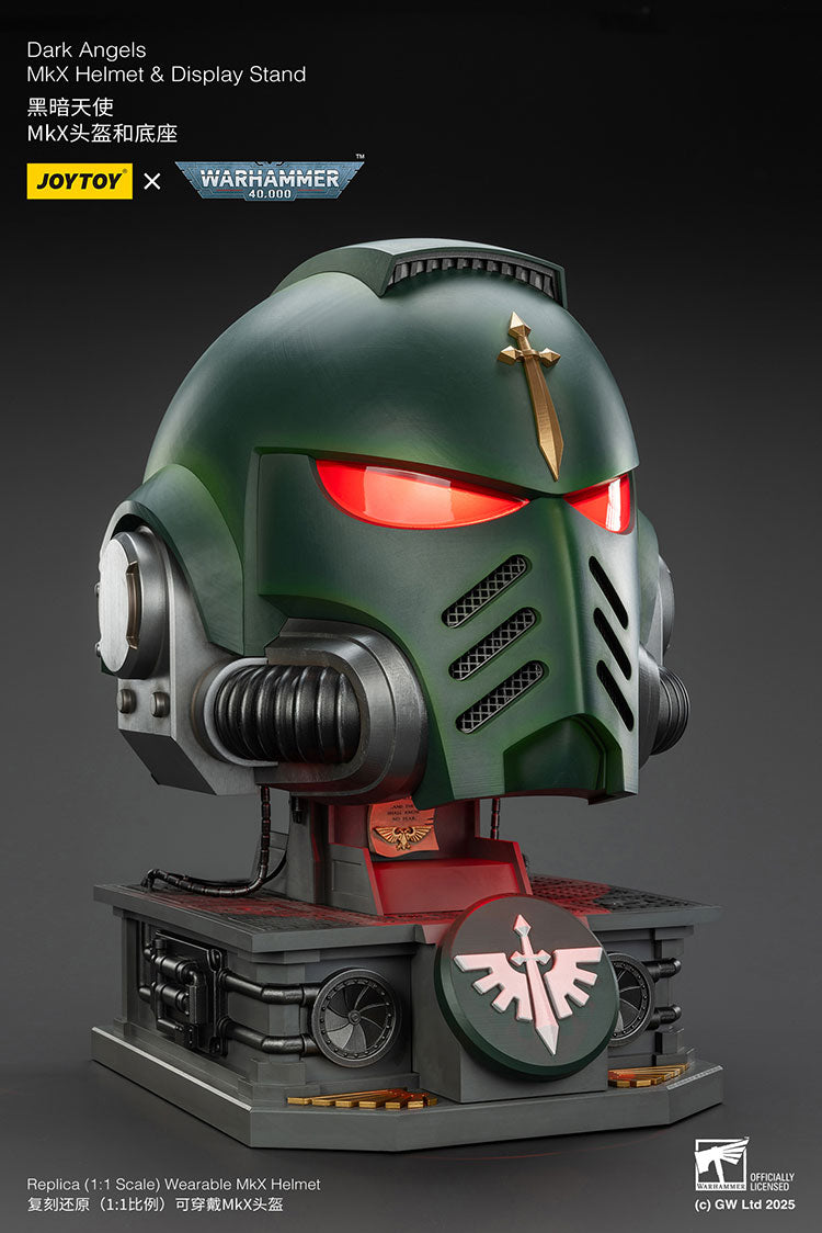 Joytoy 1/18 Warhammer 40k Dark Angels MkX Helmet & Display Stand