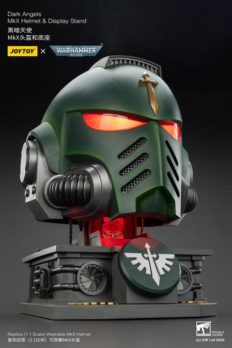 Joytoy 1/18 Warhammer 40k Dark Angels MkX Helmet & Display Stand