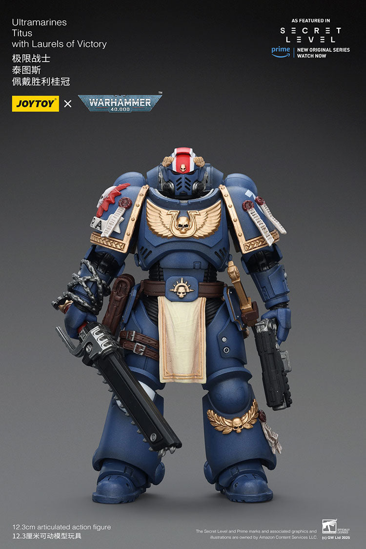 Joytoy 1/18 Warhammer 40k Ultramarines - Titus with Laurels of Victory