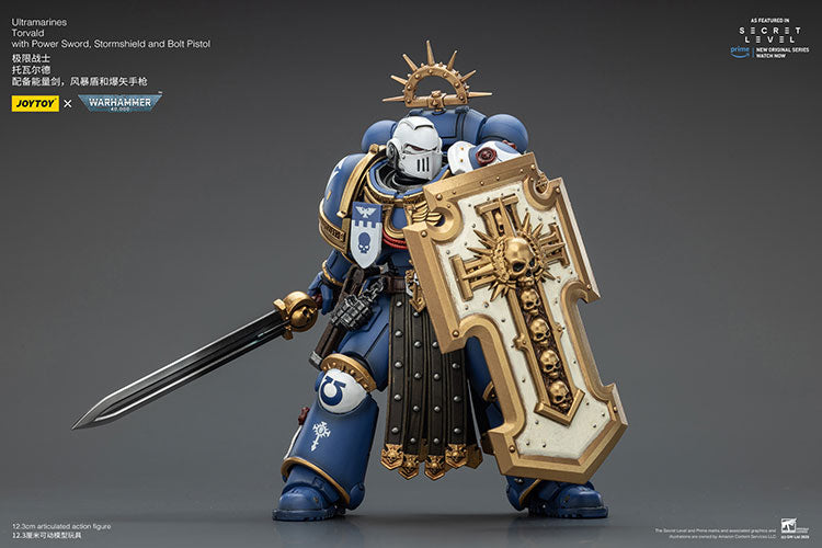 Joytoy 1/18 Warhammer 40k Ultramarines - Torvald with Power Sword, Stormshield and Bolt Pistol