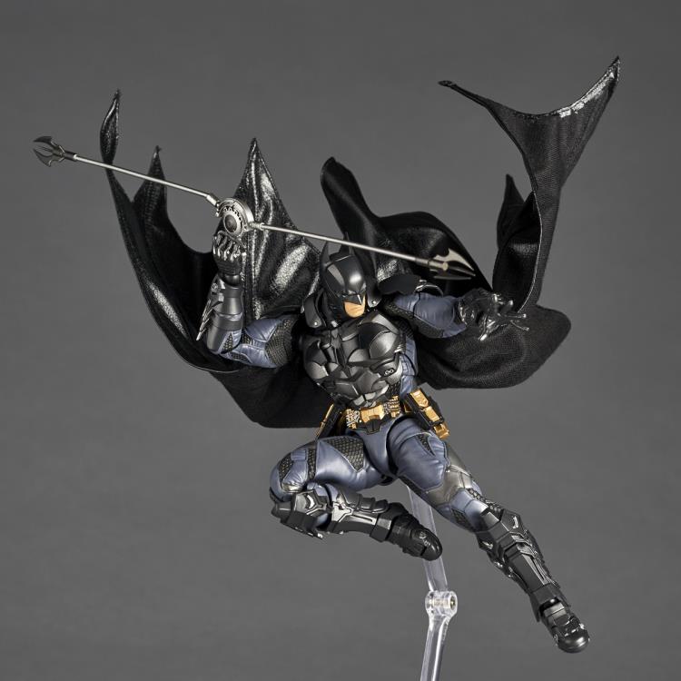 Revoltech Amazing Yamaguchi DC - Batman (Batman Arkham Knight Version) [Dented Box]