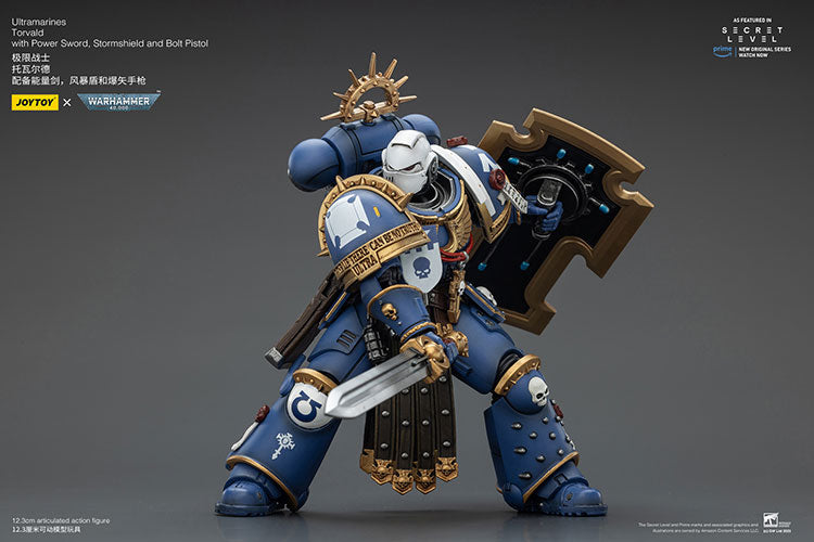 Joytoy 1/18 Warhammer 40k Ultramarines - Torvald with Power Sword, Stormshield and Bolt Pistol