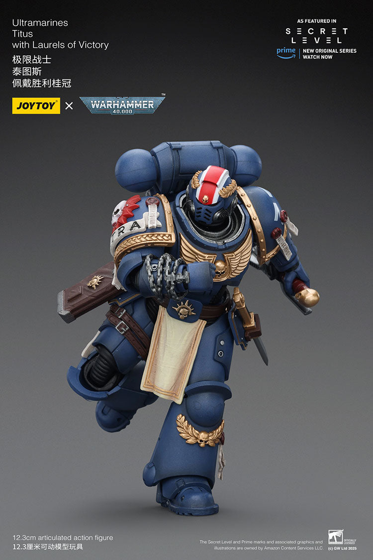 Joytoy 1/18 Warhammer 40k Ultramarines - Titus with Laurels of Victory