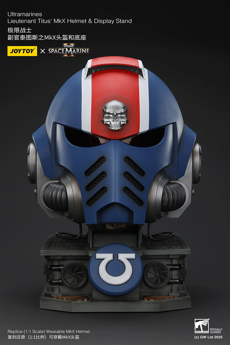 Joytoy Warhammer 40k Space Marine 2 - Ultramarines Lieutenant Titus' MKX Helmet & Display Stand