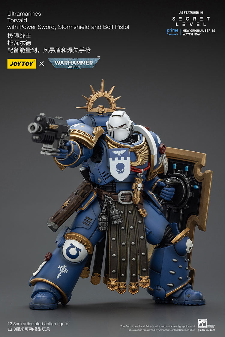 Joytoy 1/18 Warhammer 40k Ultramarines - Torvald with Power Sword, Stormshield and Bolt Pistol