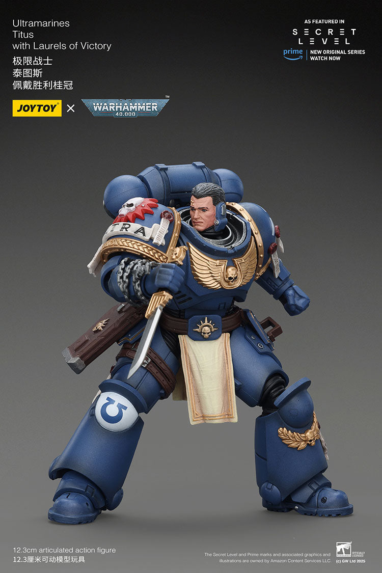 Joytoy 1/18 Warhammer 40k Ultramarines - Titus with Laurels of Victory