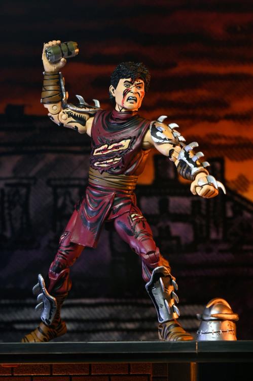 Neca Ultimate Teenage Mutant Ninja Turtles Mirage Comics - Battle Damaged Shredder (Classic Colors)