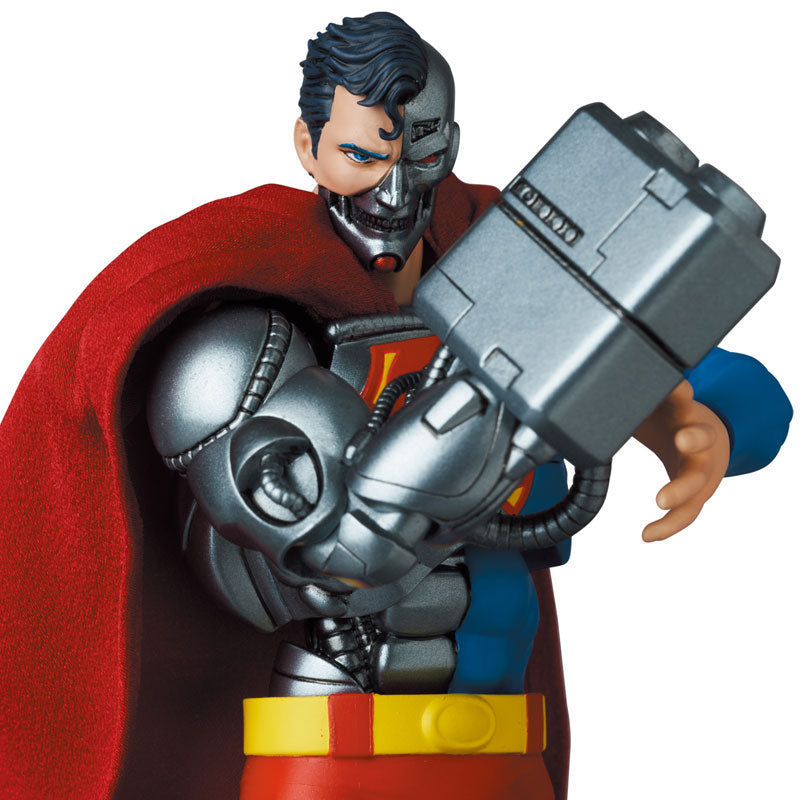 Mafex DC Return of Superman - Cyborg Superman