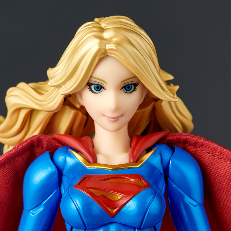 Revoltech Amazing Yamaguchi DC - Supergirl