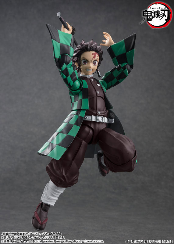 SH Figuarts Demon Slayer Kimetsu no Yaiba - Tanjiro Kamado