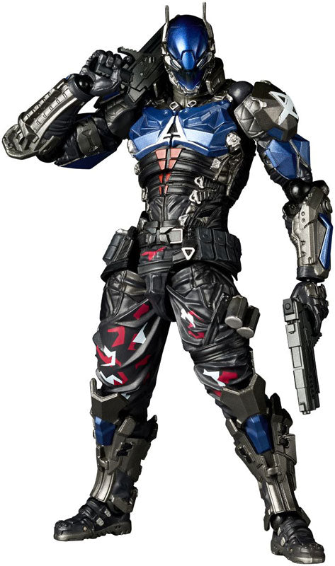 Revoltech Amazing Yamaguchi DC Batman Arkham Knight - Arkham Knight (Ver 1.5)