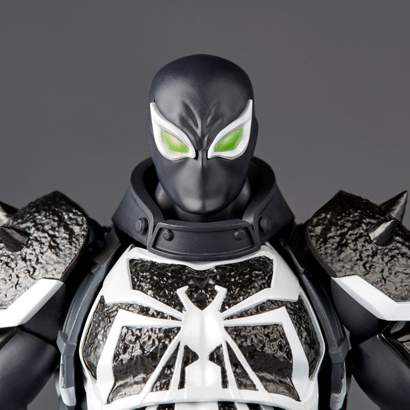 Revoltech Amazing Yamaguchi Marvel - Agent Venom