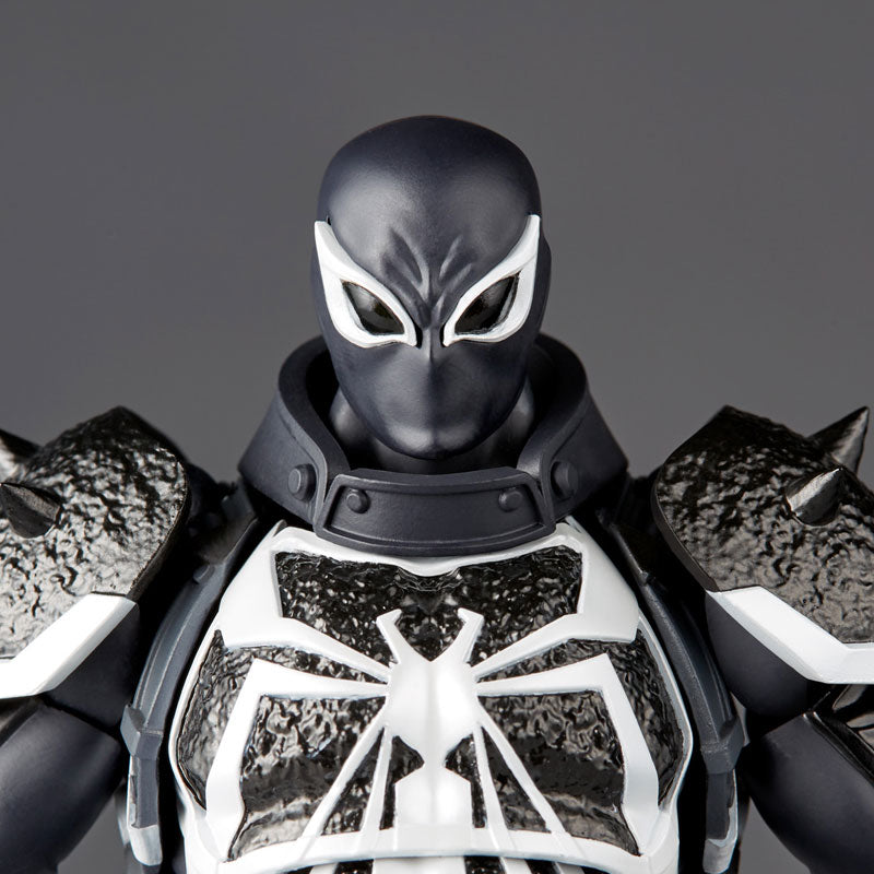 Revoltech Amazing Yamaguchi Marvel - Agent Venom