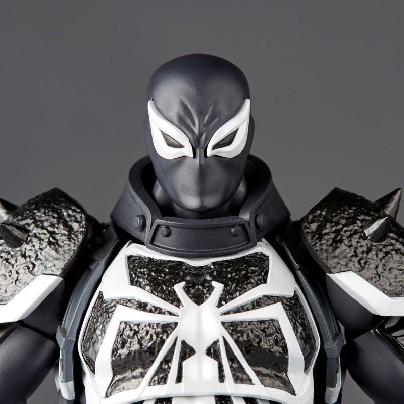 Revoltech Amazing Yamaguchi Marvel - Agent Venom