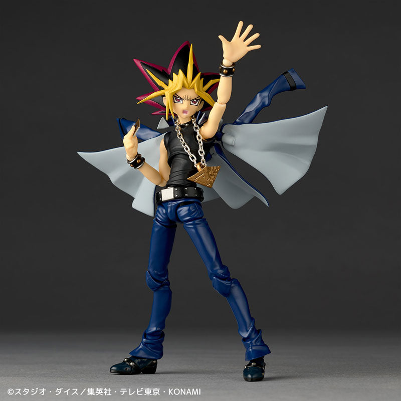 Revoltech Amazing Yamaguchi Yu-Gi-Oh - Yami Yugi
