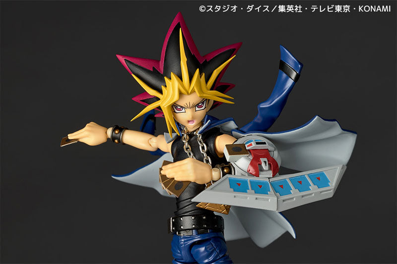 Revoltech Amazing Yamaguchi Yu-Gi-Oh - Yami Yugi