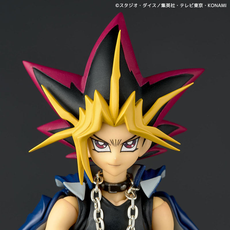 Revoltech Amazing Yamaguchi Yu-Gi-Oh - Yami Yugi