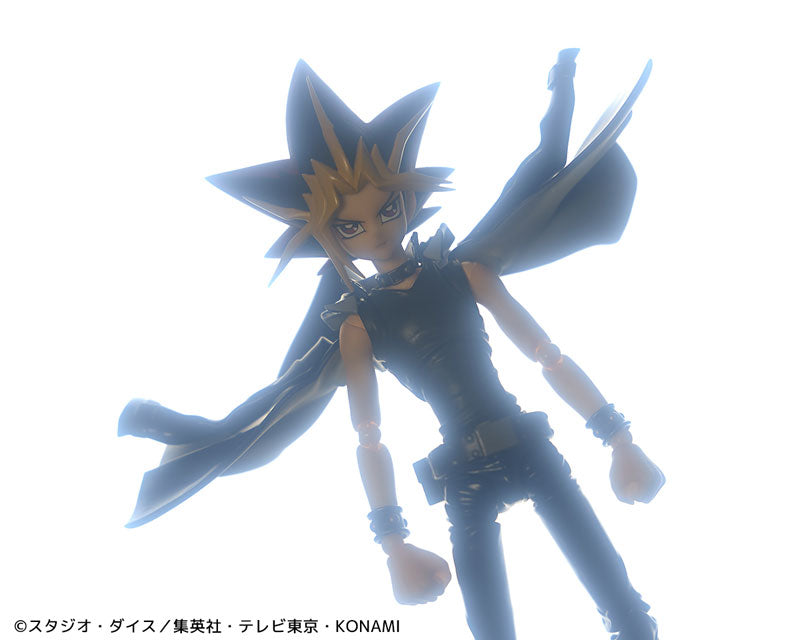 Revoltech Amazing Yamaguchi Yu-Gi-Oh - Yami Yugi
