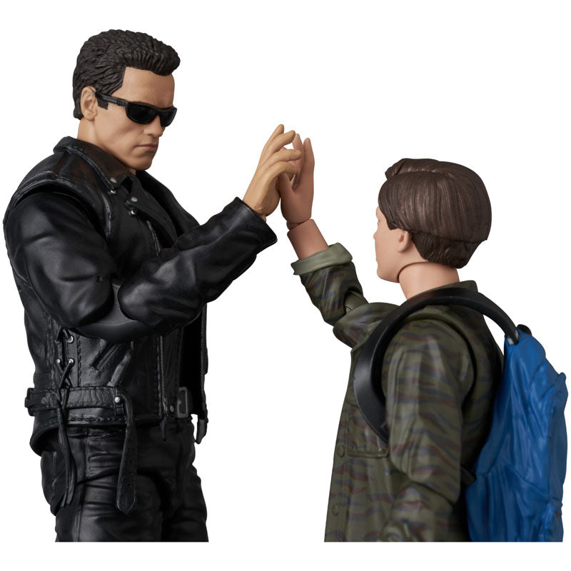 Mafex Terminator 2 Judgement Day - T-800 (T2 Version) & John Connor